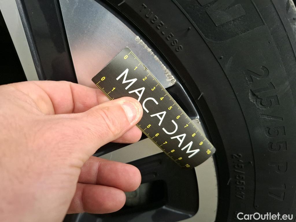  Hyundai  Konna HYUNDAI Kona / 2017 / 5P / SUV BEV 39KWH ELECTRIQUE 136CH CREATIVE #7