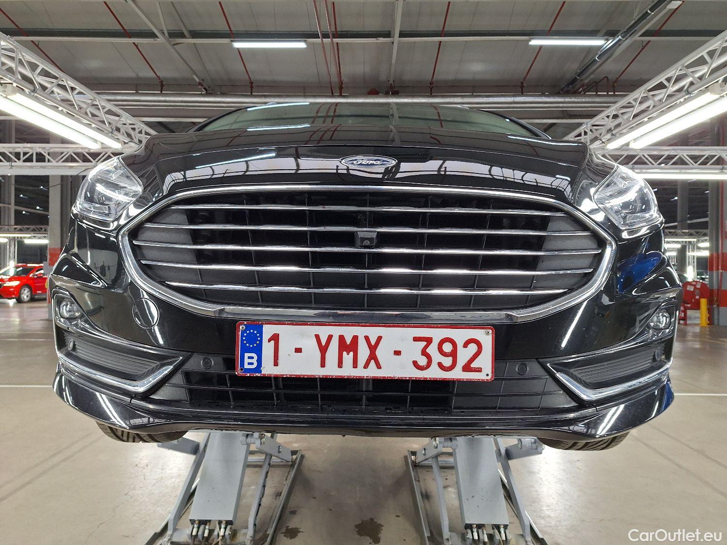  Ford  S-Max Ford,  '15, Ford  2.0 TDCi 110kW S/S Aut. Titanium 5d #5