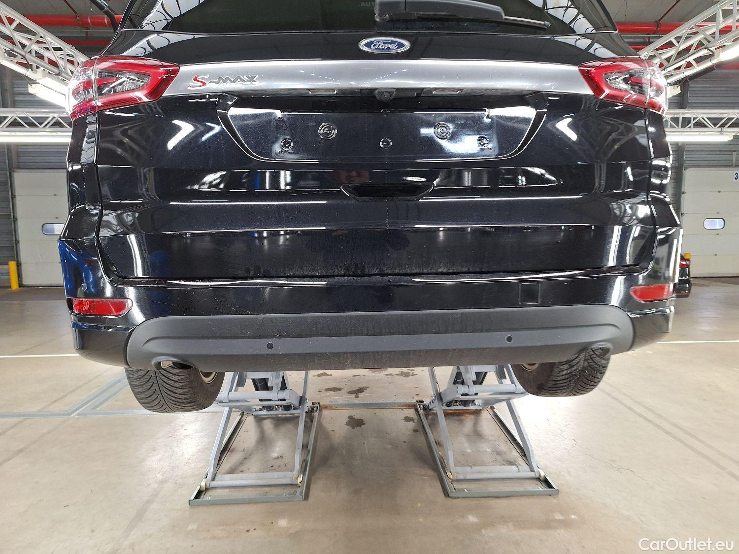  Ford  S-Max Ford,  '15, Ford  2.0 TDCi 110kW S/S Aut. Titanium 5d #8