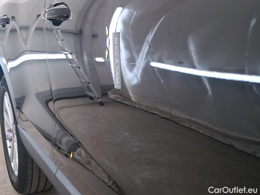  Audi  Q3 AUDI  / 2018 / 5P / SUV 35 TDI 150 S TRONIC BUSINESS LINE #2