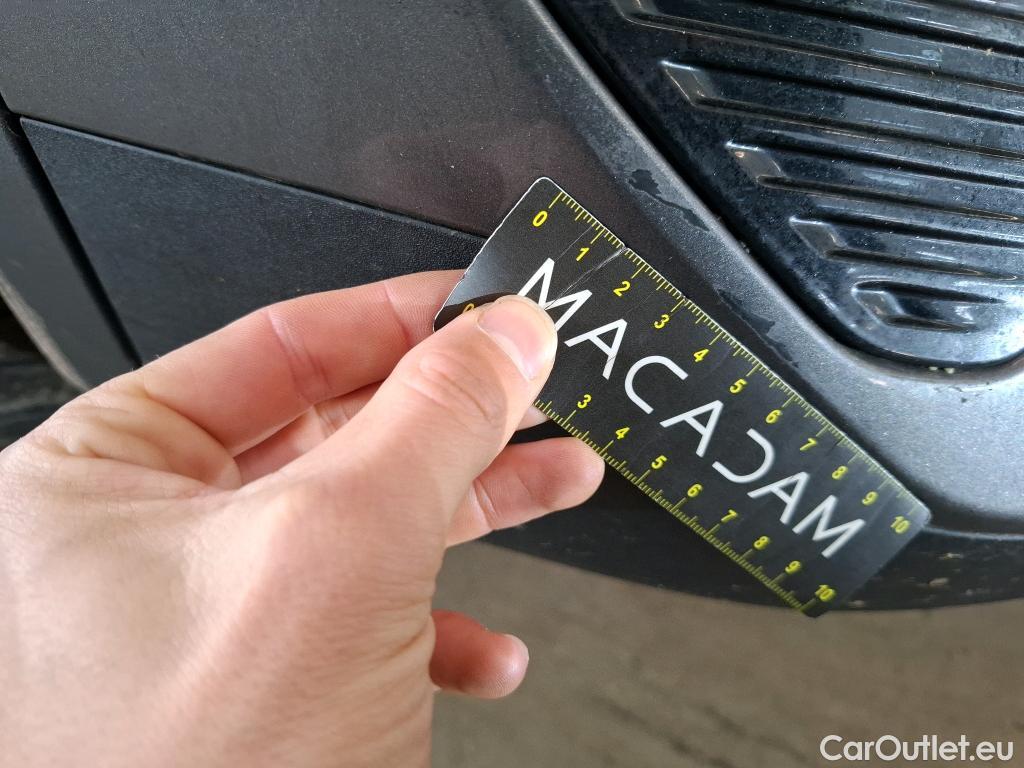  Peugeot  3008 PEUGEOT  / 2020 / 5P / SUV 1.6 HYBRID 225 E-EAT8 Allure Pack #39