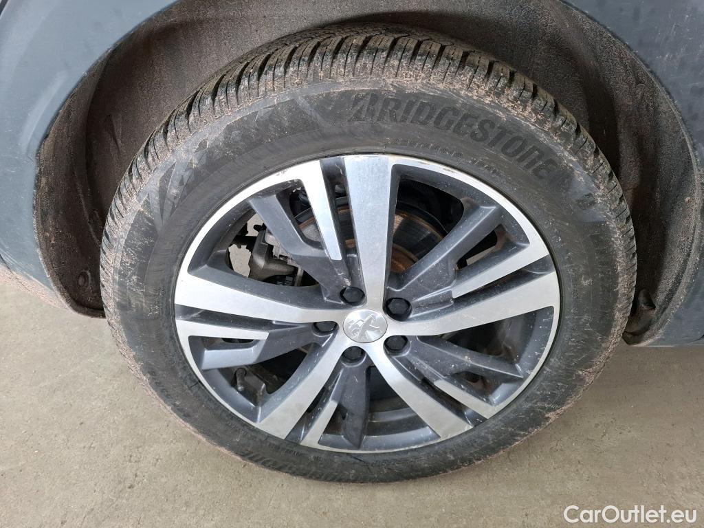  Peugeot  3008 PEUGEOT  / 2020 / 5P / SUV 1.6 HYBRID 225 E-EAT8 Allure Pack #28