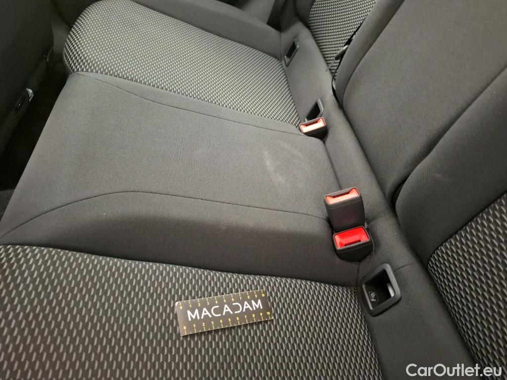  Volkswagen  Polo VOLKSWAGEN  / 2017 / 5P / Berline 1.0 80 Business #6