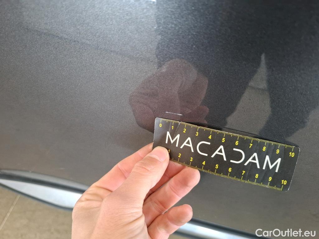  Peugeot  3008 PEUGEOT  / 2020 / 5P / SUV 1.6 HYBRID 225 E-EAT8 Allure Pack #37