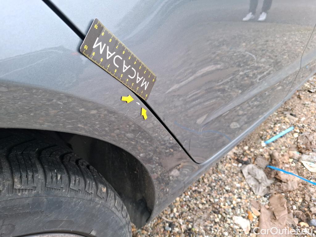  Audi  A3 AUDI  Sportback / 2016 / 5P / Berline 35 TFSI 150 COD S TRONIC BUSINESS LINE #39