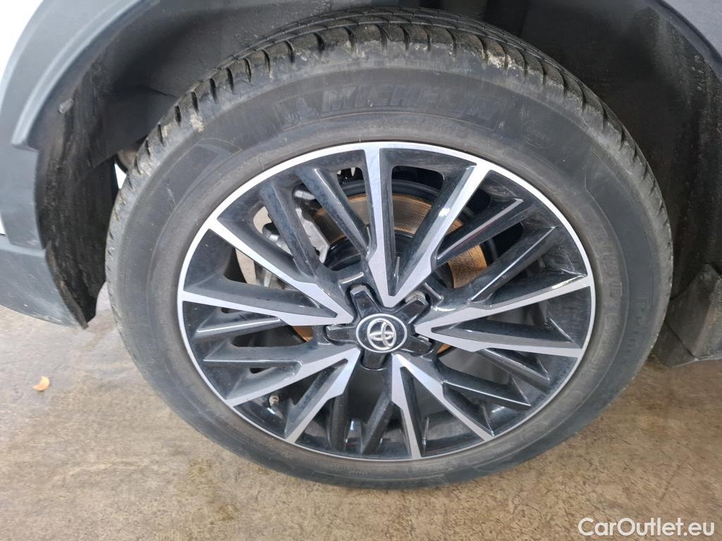  Toyota  C-HR TOYOTA  / 2016 / 5P / SUV 2.0 HYBRIDE 184 DISTINCTIVE #53