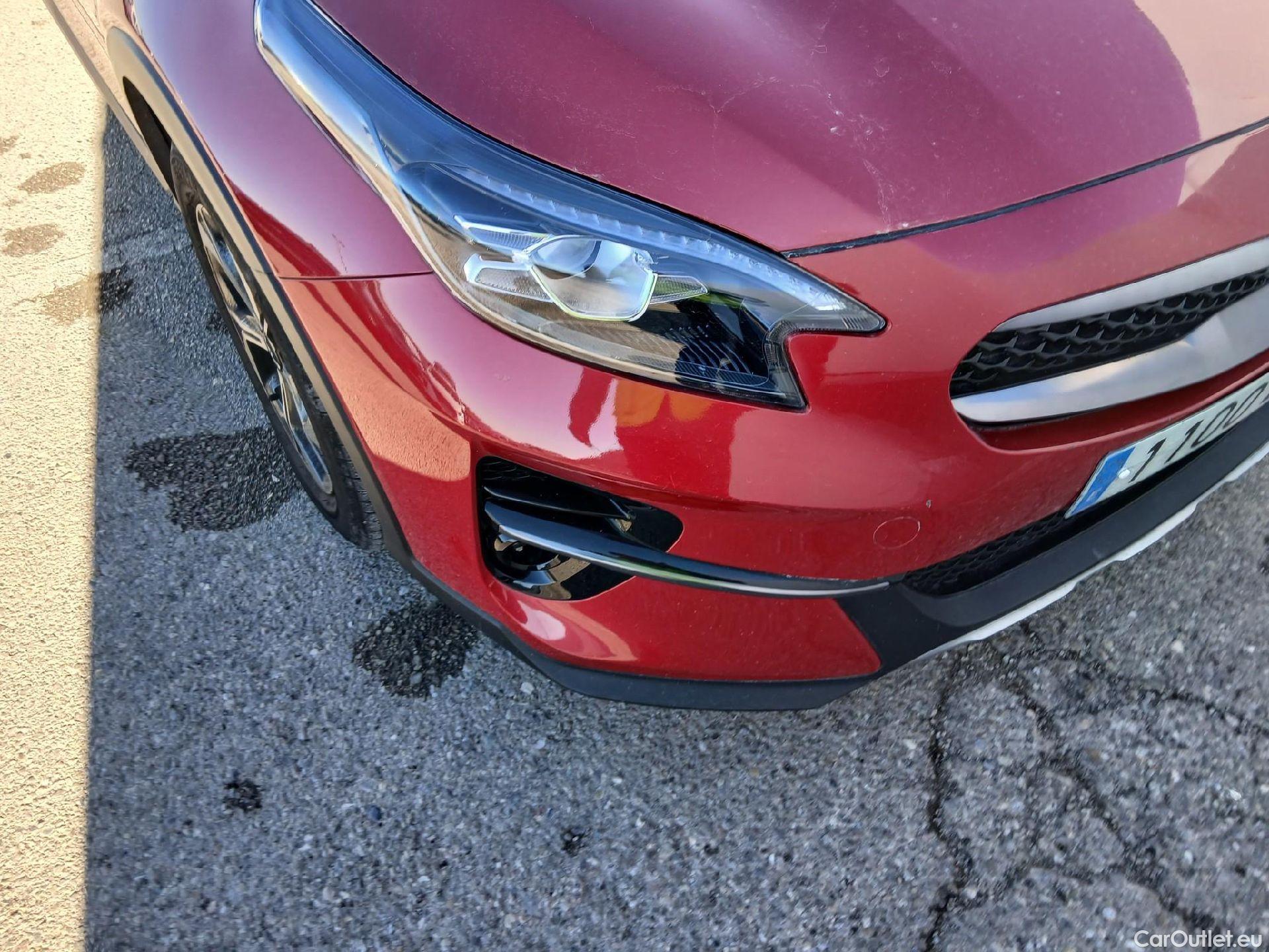  KIA  XCeed KIA  / 2019 / 5P / todoterreno 1.0 T-GDi Drive 88kW (120CV) #2