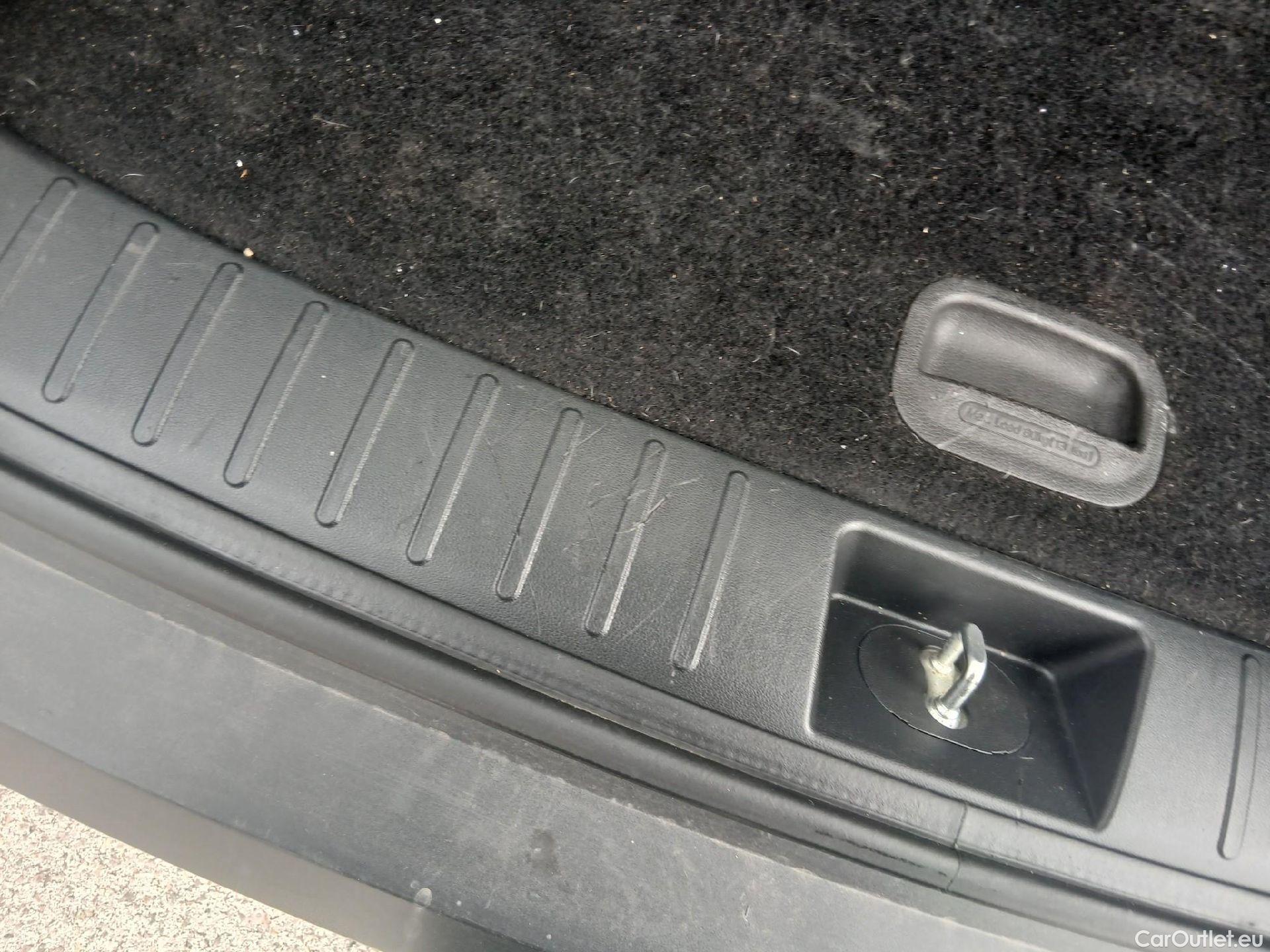  Hyundai  Tucson HYUNDAI  / 2020 / 5P / todoterreno 1.6 CRDI 100kW (136CV) 48V Tecno DCT 2C #13