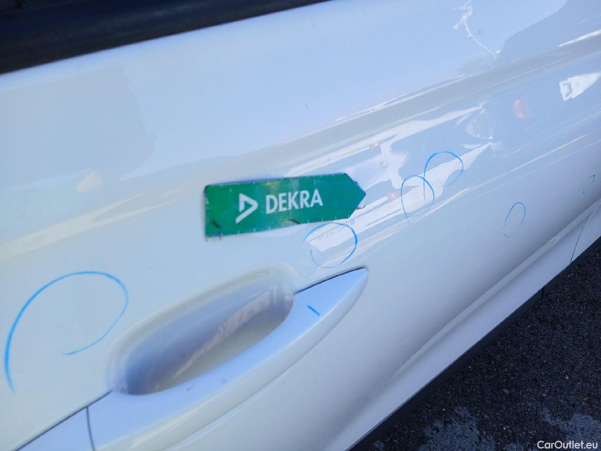  Opel  Crossland OPEL  X / 2017 / 5P / todoterreno 1.2 81kW Design Line 120 Aniversario S/S (CX) #39