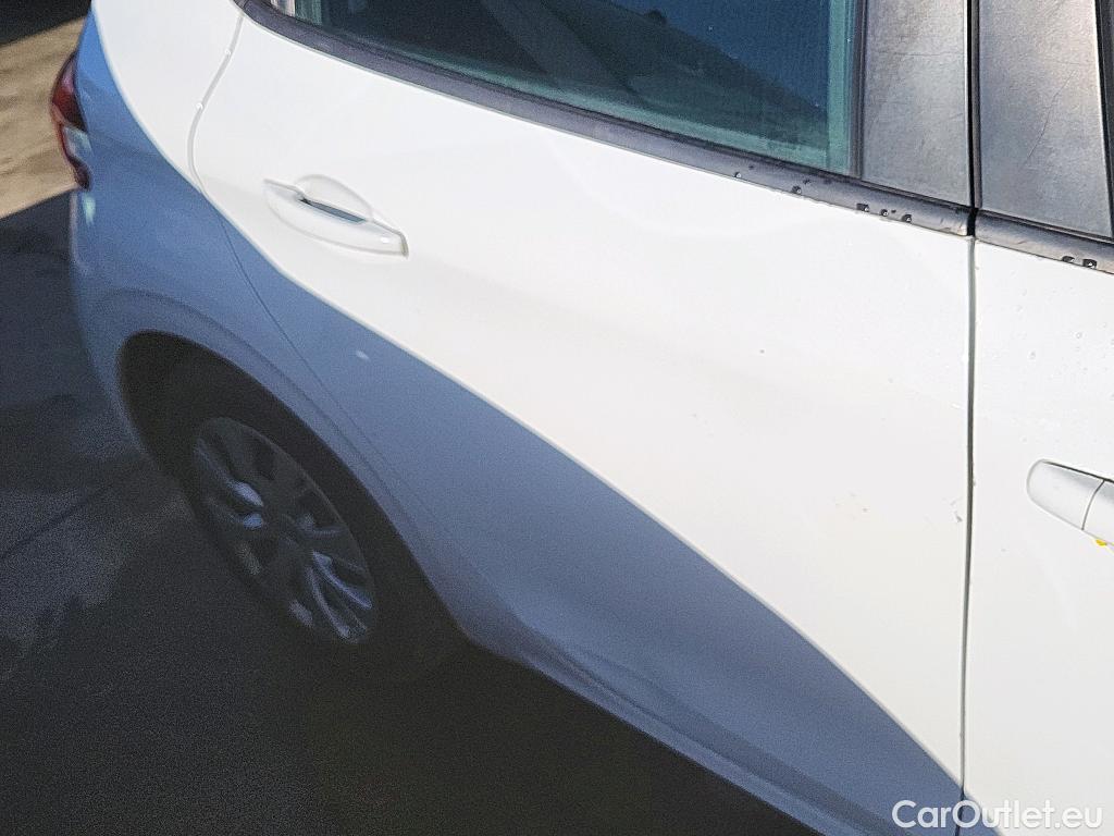  Peugeot  208 PEUGEOT  / 2019 / 5P / berlina con portón BlueHDi 73kW (100CV) Active #16