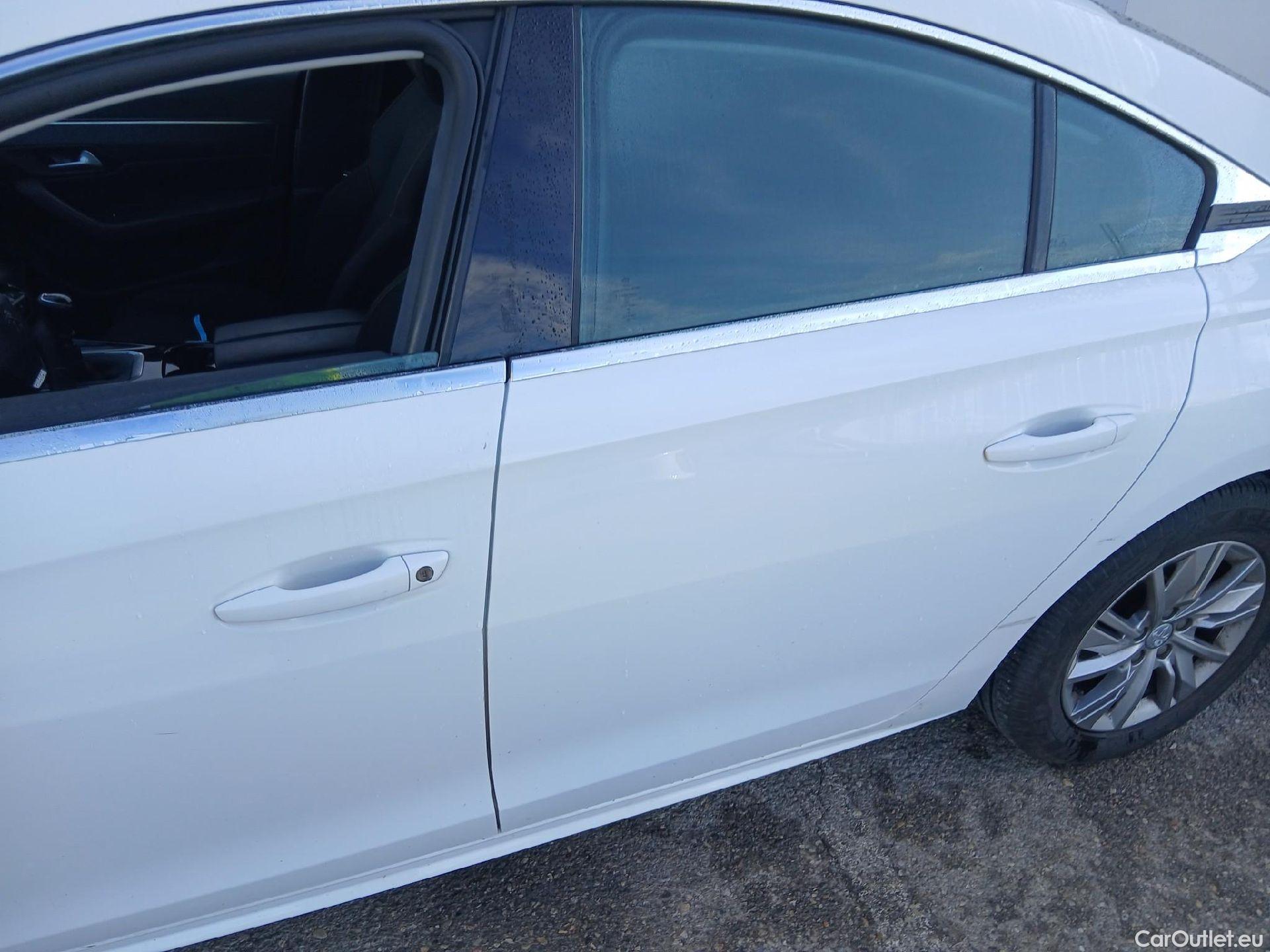  Peugeot  508 PEUGEOT  / 2018 / 5P / berlina con portón 5P Business Line BlueHDi 96kW S&S 6vel #5