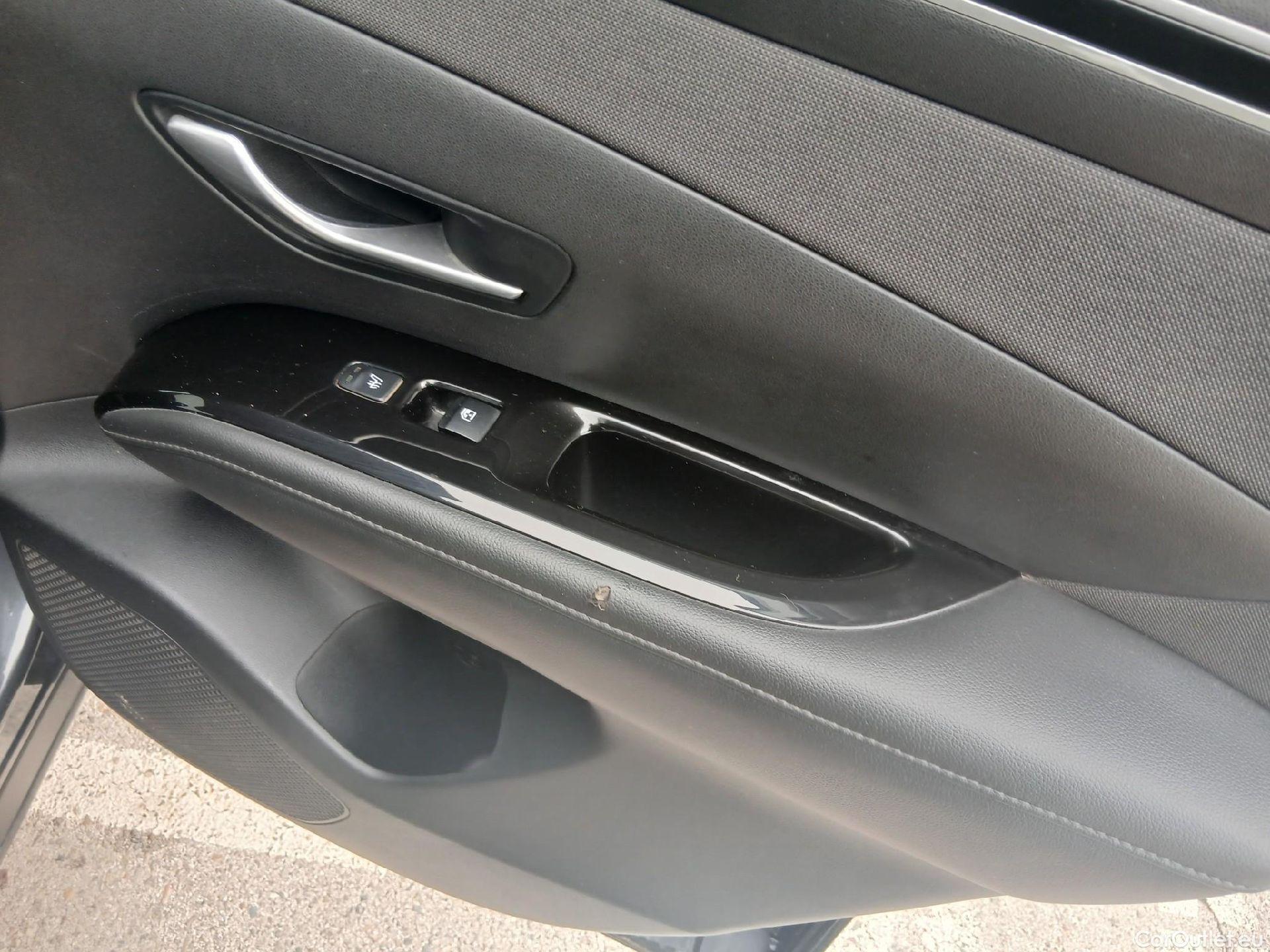  Hyundai  Tucson HYUNDAI  / 2020 / 5P / todoterreno 1.6 CRDI 100kW (136CV) 48V Tecno DCT 2C #8