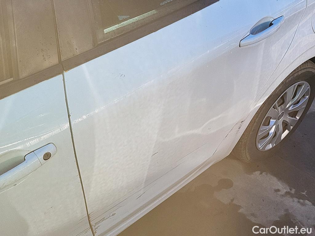  Peugeot  208 PEUGEOT  / 2019 / 5P / berlina con portón BlueHDi 73kW (100CV) Active #5