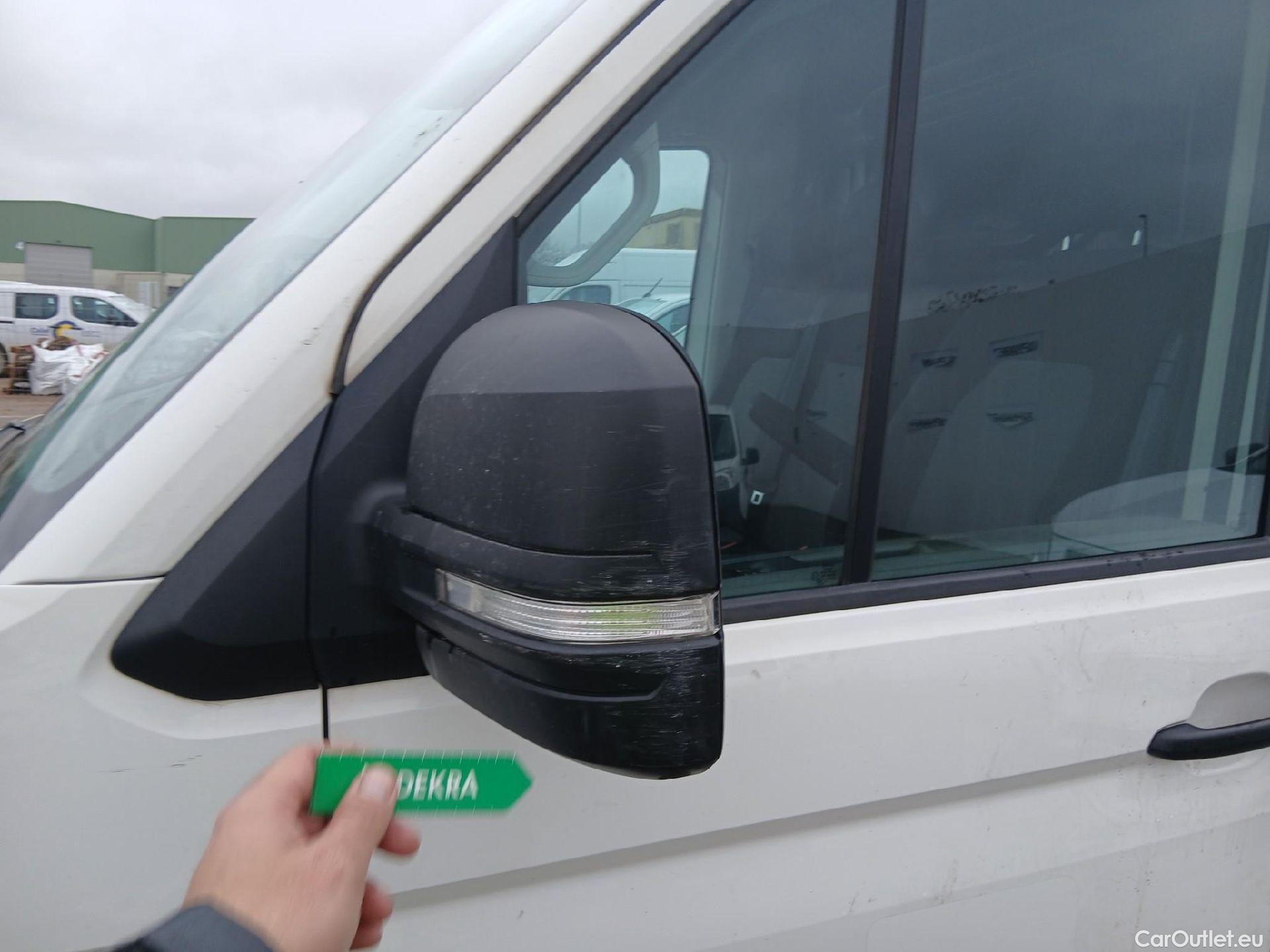  Volkswagen  Crafter VOLKSWAGEN  / 2017 / 4P / furgón 30 Furgón BM TN L3H2 2.0TDI 103kW(140CV) #14