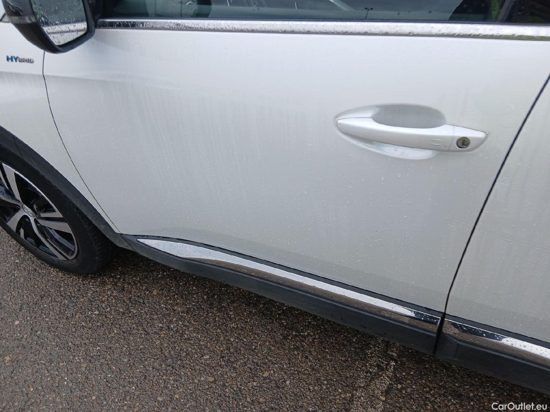  Peugeot  3008 PEUGEOT  Hybrid / 2020 / 5P / todoterreno 225 e-EAT8 GT #1