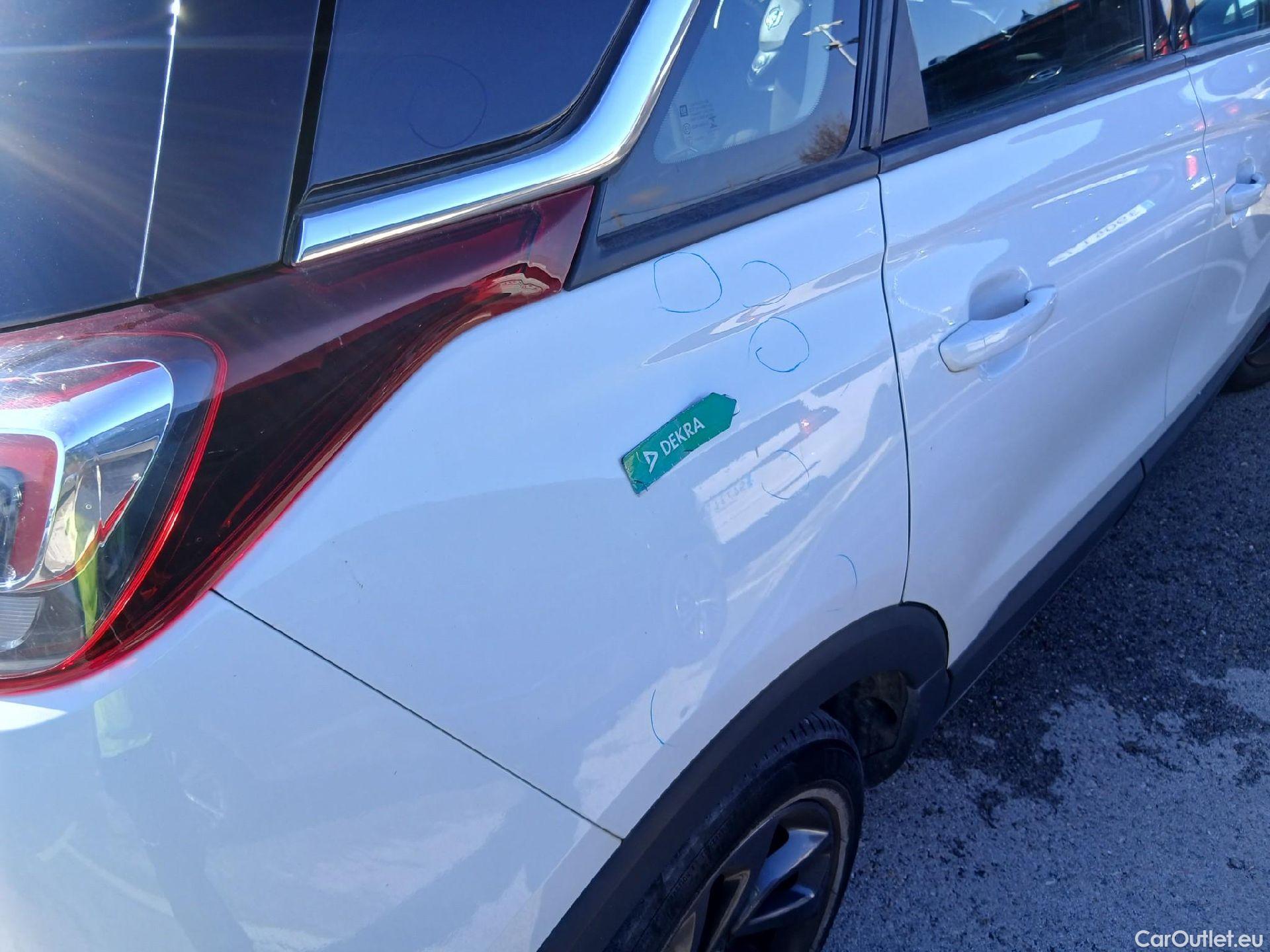  Opel  Crossland OPEL  X / 2017 / 5P / todoterreno 1.2 81kW Design Line 120 Aniversario S/S (CX) #38