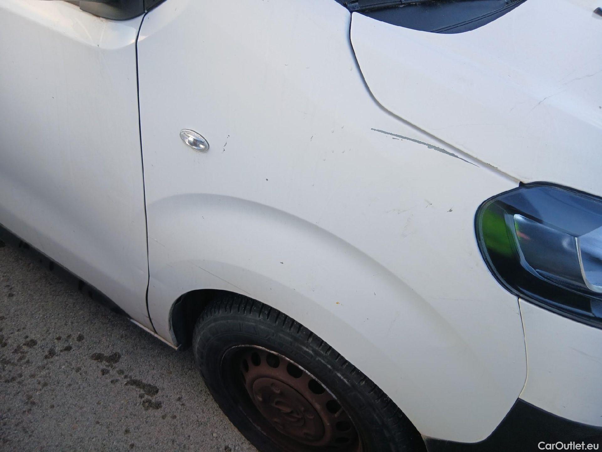  Opel  Vivaro OPEL  / 2019 / 4P / furgón 1.5 Diésel 88kW (120CV) M Std Select #51