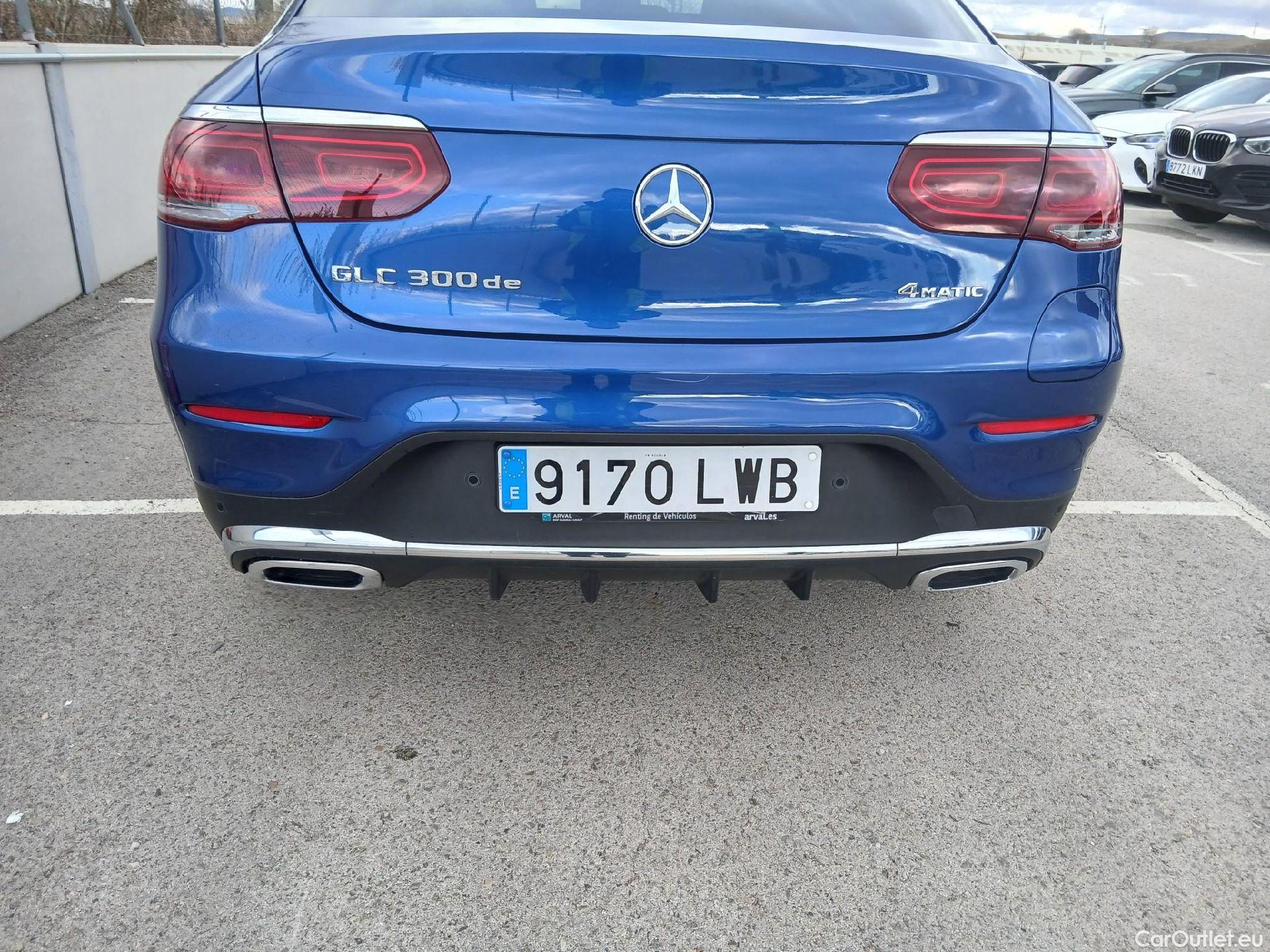  Mercedes  G-Klasee MERCEDES-BENZ GLC Coupé / 2019 / 5P / coupé GLC 300 de 4MATIC #18