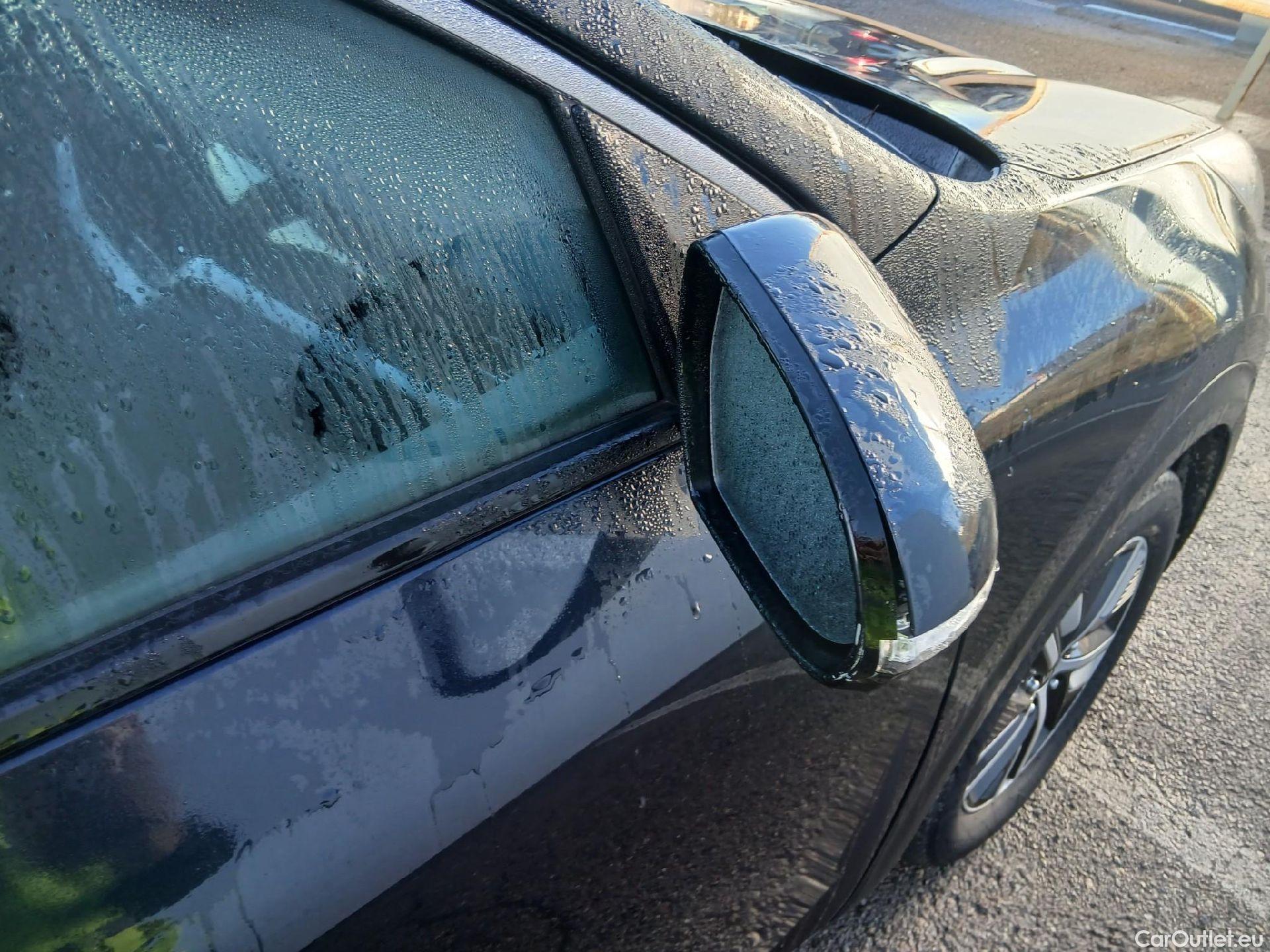  KIA  Niro KIA  / 2019 / 5P / crossover 1.6 GDi PHEV 104kW (141CV) Drive #15