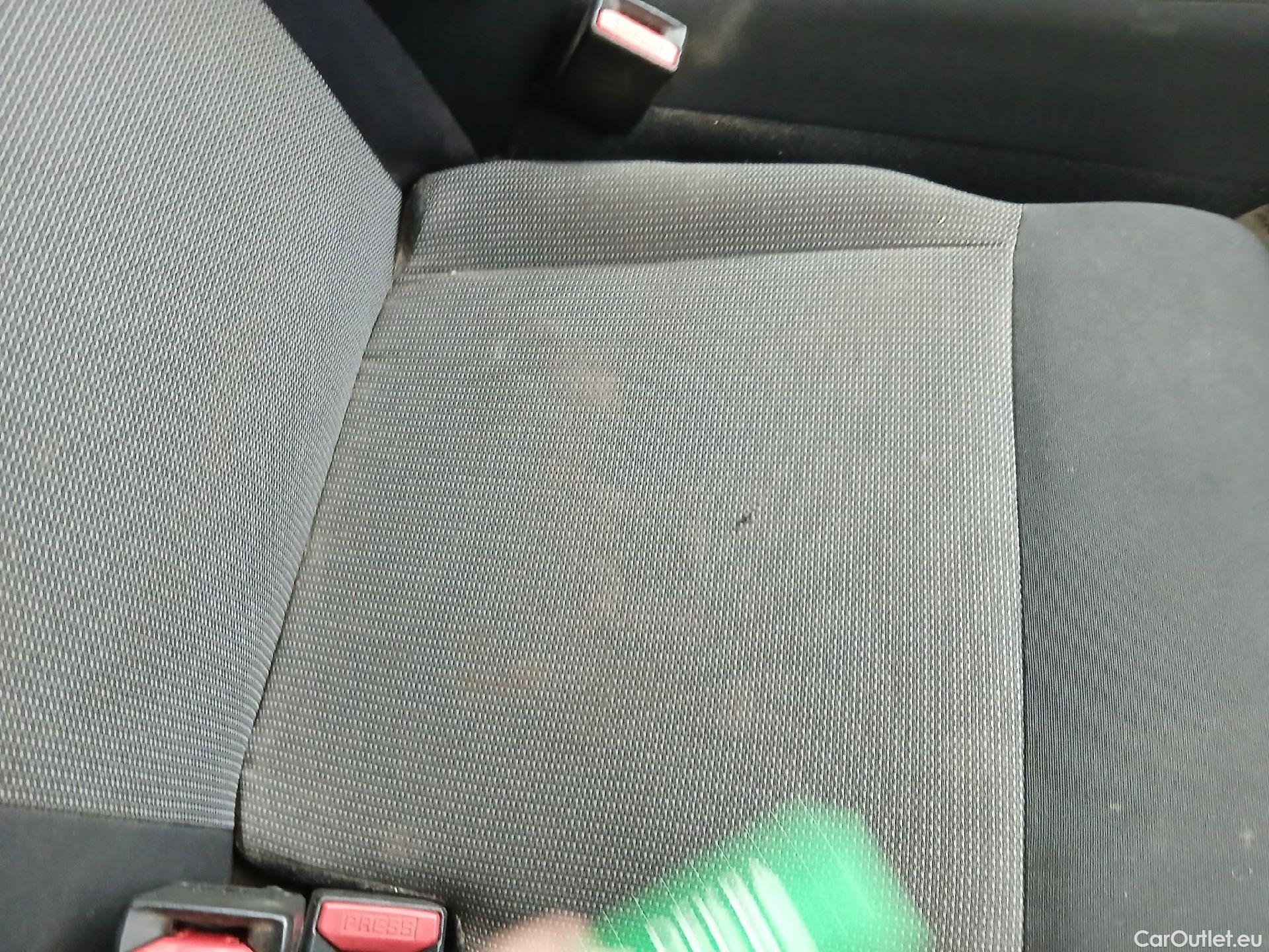  Citroen  Jumpy CITROEN  / 2016 / 4P / combi Talla M BlueHDi 88KW (120CV) 6v Confort #40