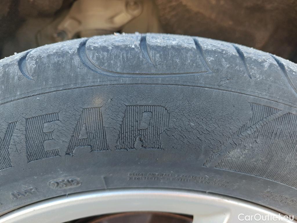  Jaguar  F-PACE JAGUAR  / 2015 / 5P / todoterreno 2.0L i4D 132kW Pure Auto #4