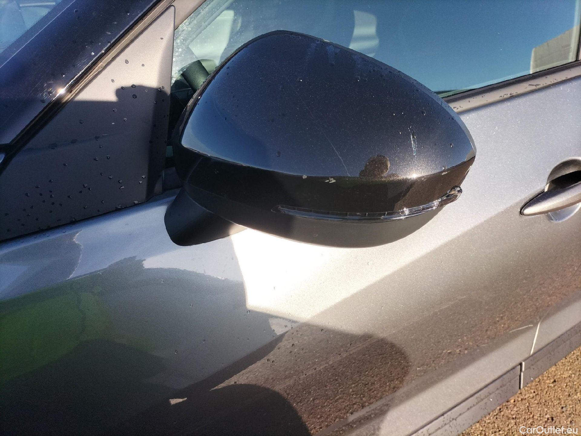  Nissan  Juke NISSAN  / 2019 / 5P / crossover DIG-T 84 kW (114 CV) DCT 7 V N-Connecta (AC2) #11