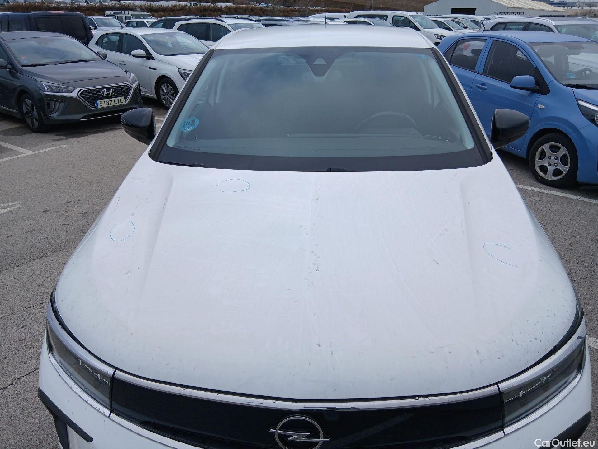  Opel   Grandland X OPEL Grandland / 2021 / 5P / todoterreno 1.5 CDTi Business Edition Auto #2