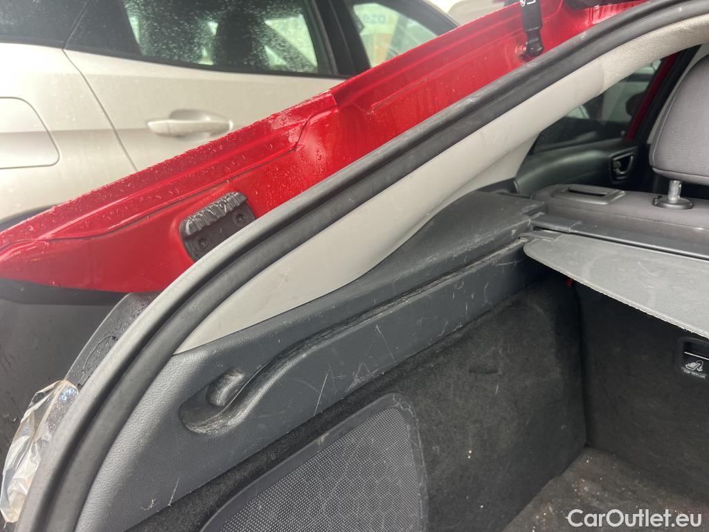  Hyundai   Ioniq HYUNDAI / 2016 / 5P / berlina con portón 1.6 GDI HEV Klass DT #9