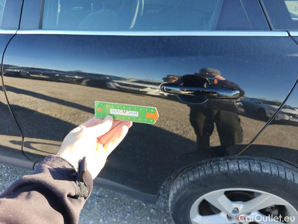  Jaguar  F-PACE JAGUAR  / 2015 / 5P / todoterreno 2.0L i4D 132kW Pure Auto #29