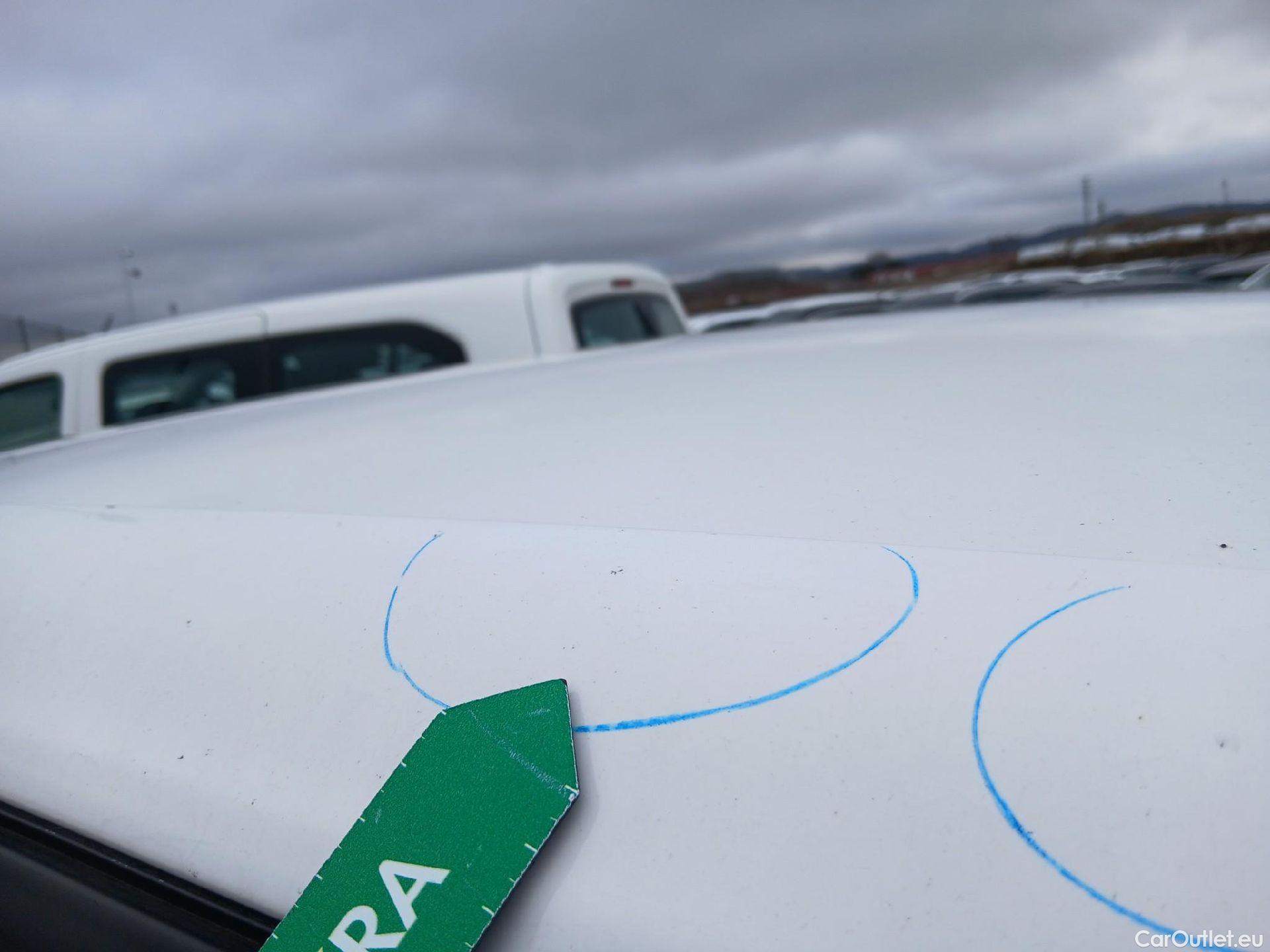  Opel   Grandland X OPEL Grandland / 2021 / 5P / todoterreno 1.5 CDTi Business Edition Auto #16