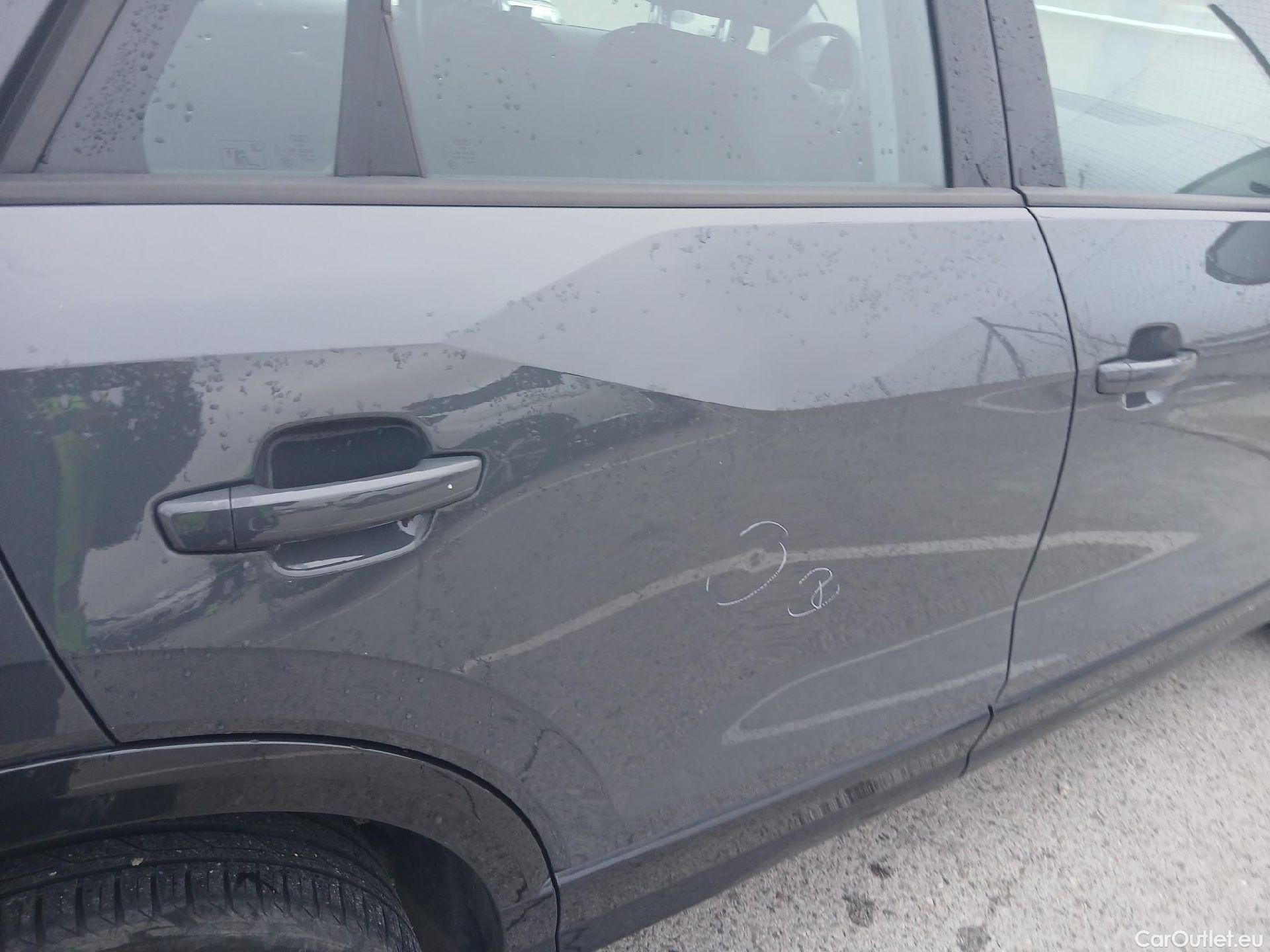  Audi  Q2 AUDI  / 2016 / 5P / todoterreno Design 30 TDI 85kW (116CV) S tronic #22