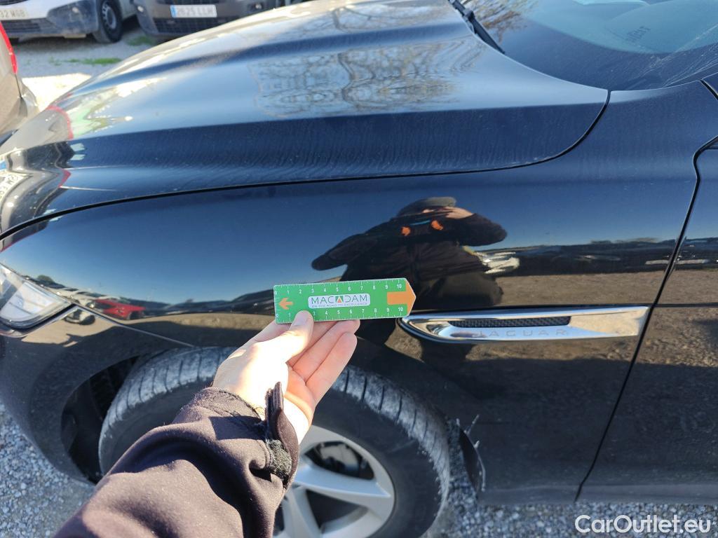  Jaguar  F-PACE JAGUAR  / 2015 / 5P / todoterreno 2.0L i4D 132kW Pure Auto #23