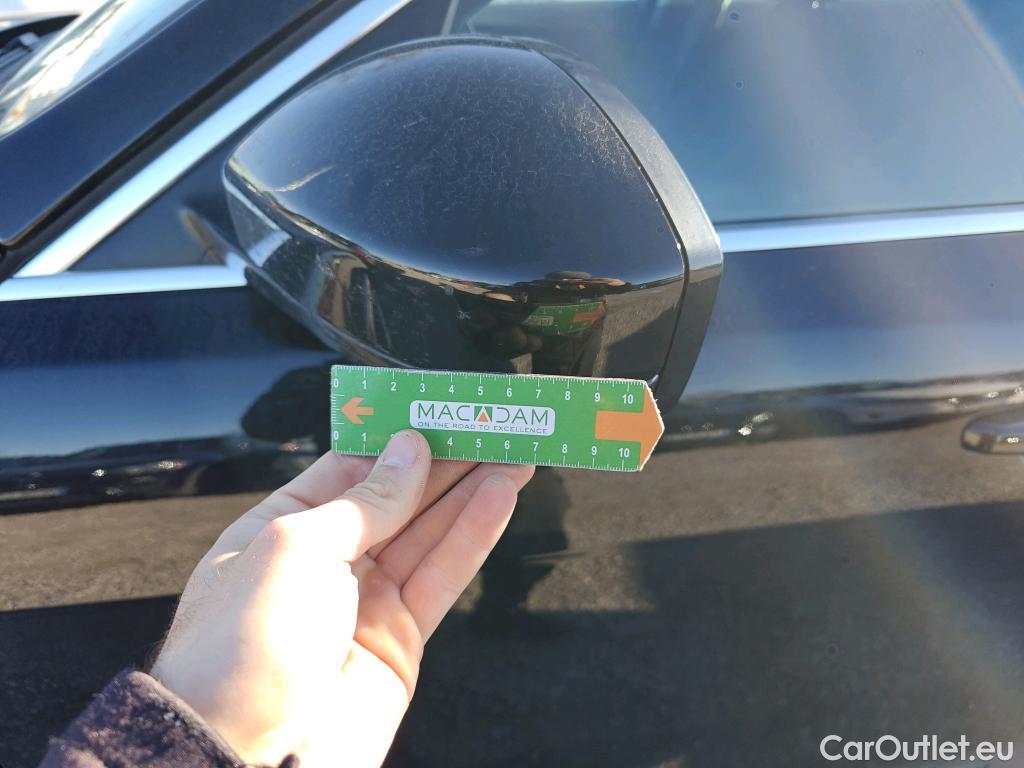  Jaguar  F-PACE JAGUAR  / 2015 / 5P / todoterreno 2.0L i4D 132kW Pure Auto #25