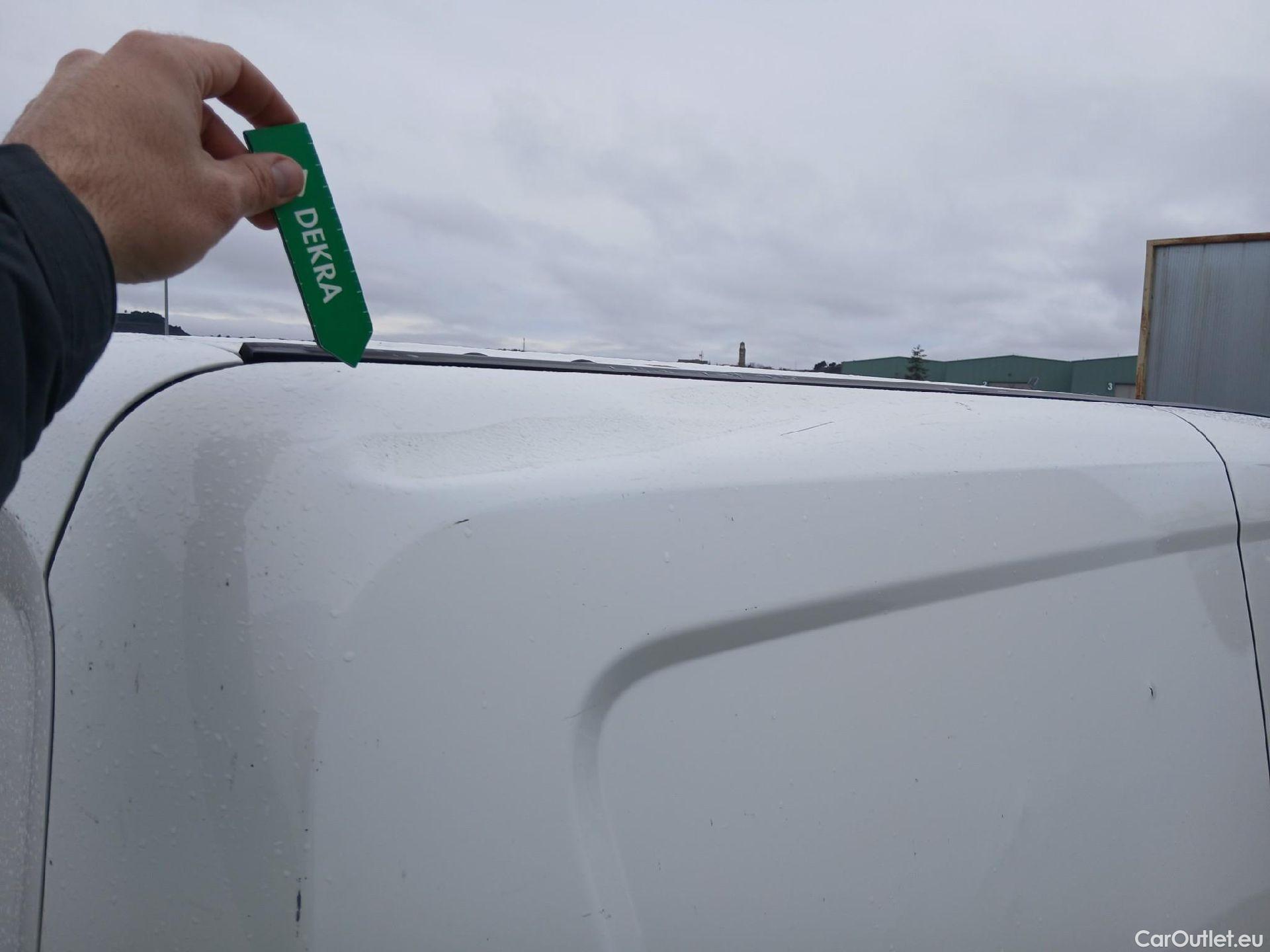  Fiat  Doblo FIAT Doblò Cargo/2015/4P/furgón derivado de turismo Cargo XL Base Plus 1.6 Mjet 78kW (105CV) #30