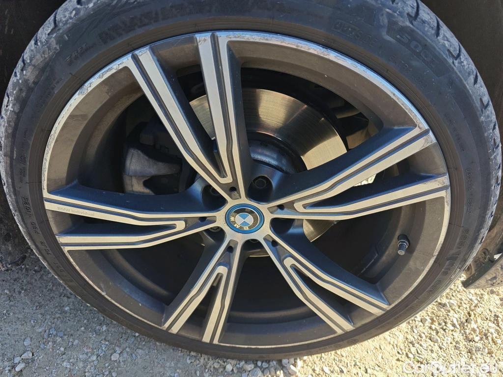  Bmw  Serie 3 BMW  / 2018 / 4P / sedán 320e #22