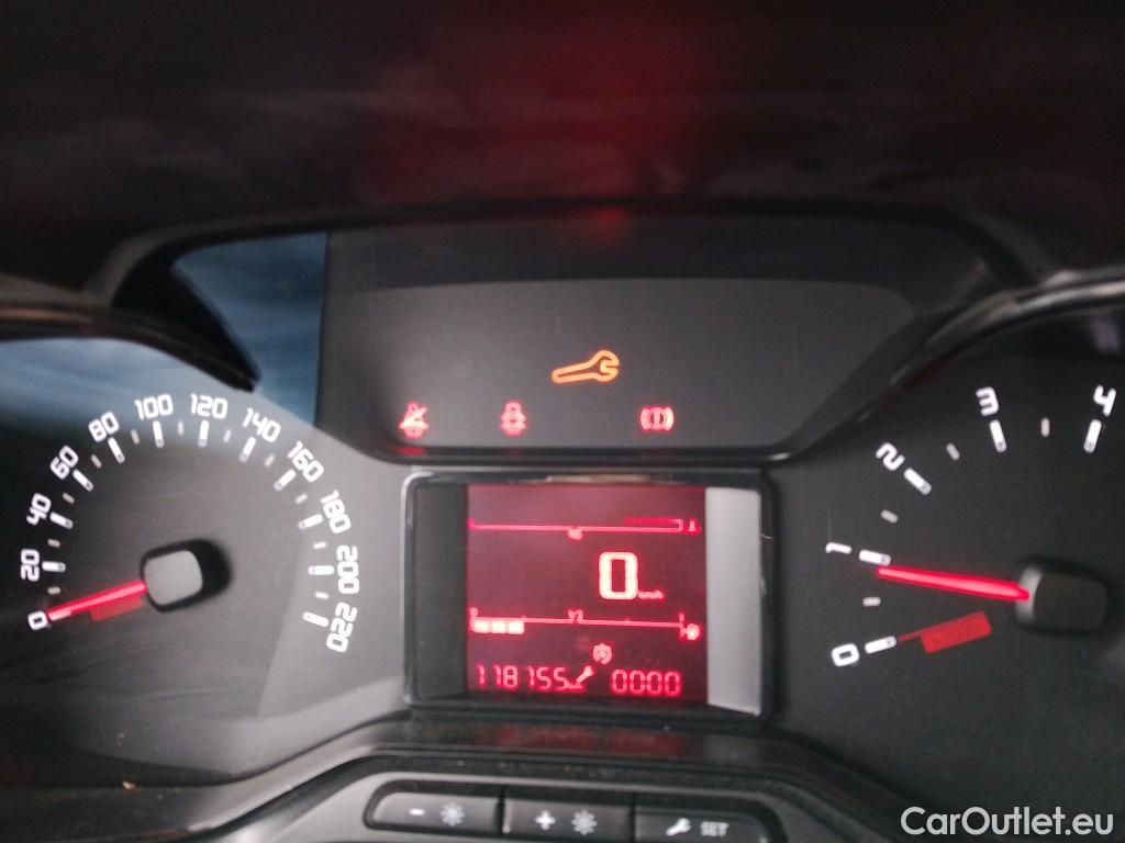  Citroen  Berlingo CITROEN  / 2018 / 5P / furgón derivado de turismo Doble Cab. Talla XL BlueHDi 100 CONTROL #37