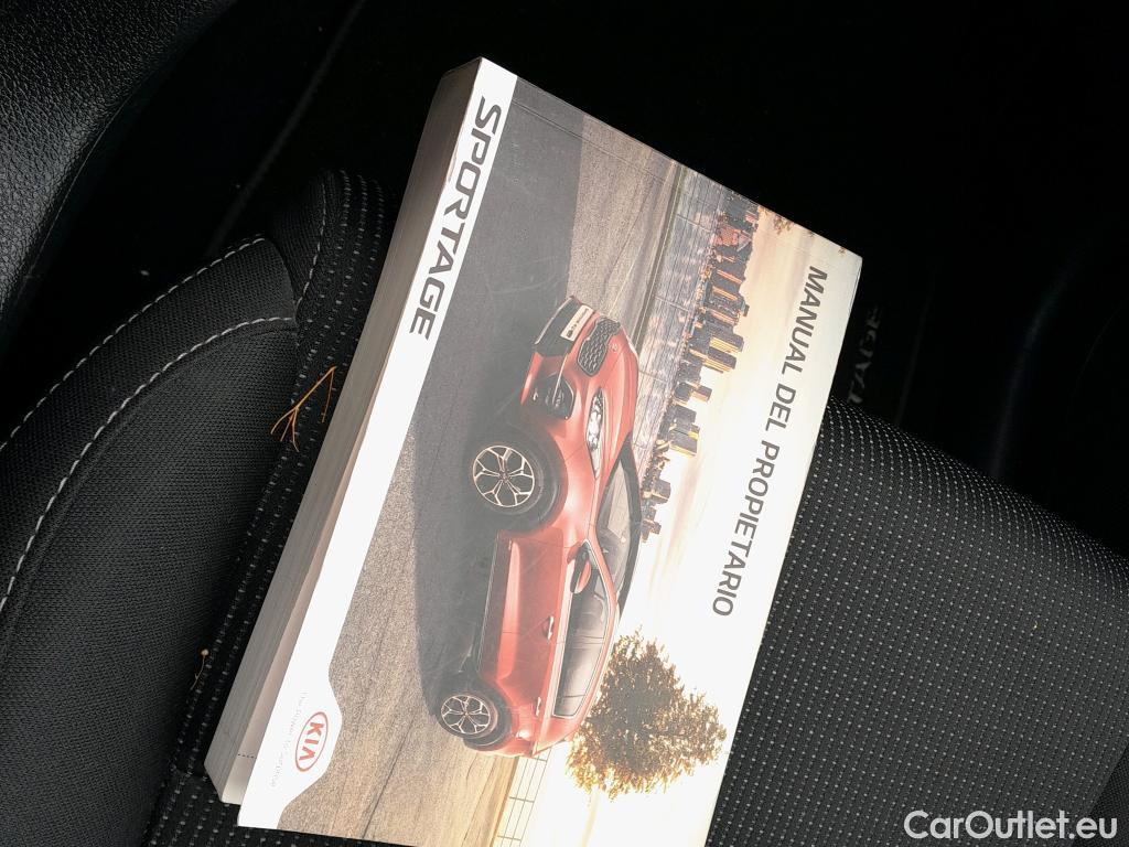  KIA  Sportage KIA  / 2018 / 5P / todoterreno 1.6 MHEV Black Edition 100kW (136CV) 4x2(SP) #11