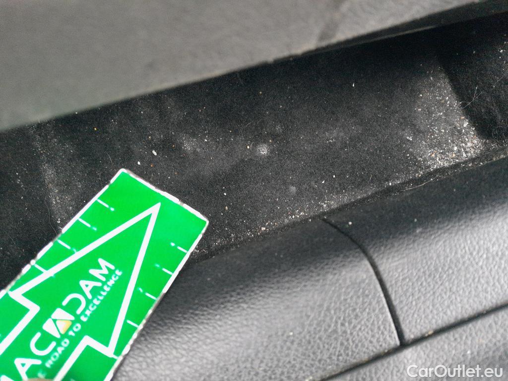  KIA  Sportage KIA  / 2018 / 5P / todoterreno 1.6 MHEV Black Edition 100kW (136CV) 4x2(SP) #1