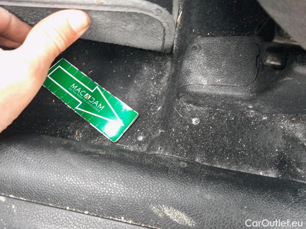  KIA  Sportage KIA  / 2018 / 5P / todoterreno 1.6 MHEV Black Edition 100kW (136CV) 4x2(SP) #2