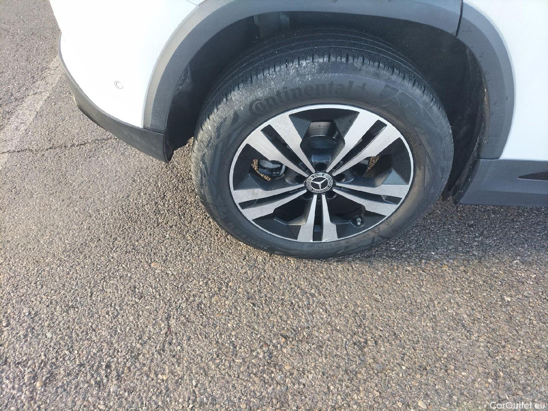  Mercedes  GLA MERCEDES-BENZ  / 2020 / 5P / todoterreno  200 #16