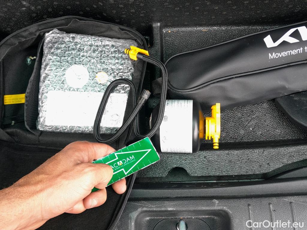  KIA  Sportage KIA  / 2018 / 5P / todoterreno 1.6 MHEV Black Edition 100kW (136CV) 4x2(SP) #6