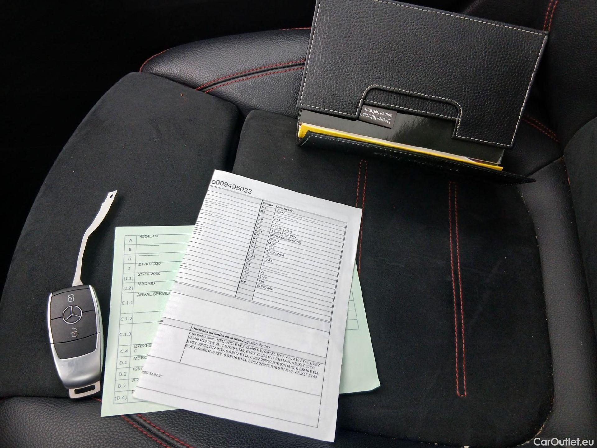  Mercedes  A-Klasse MERCEDES-BENZ Clase A / 2018 / 5P / berlina con portón A 200 #1