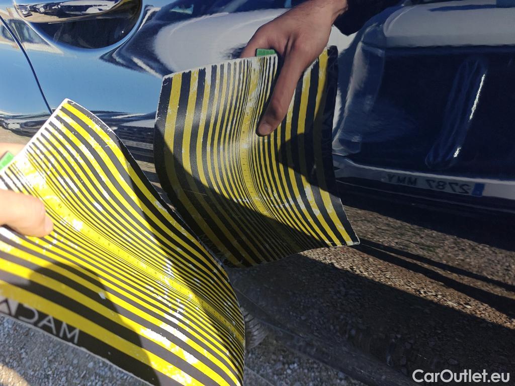  Bmw  Serie 3 BMW  / 2018 / 4P / sedán 320e #17