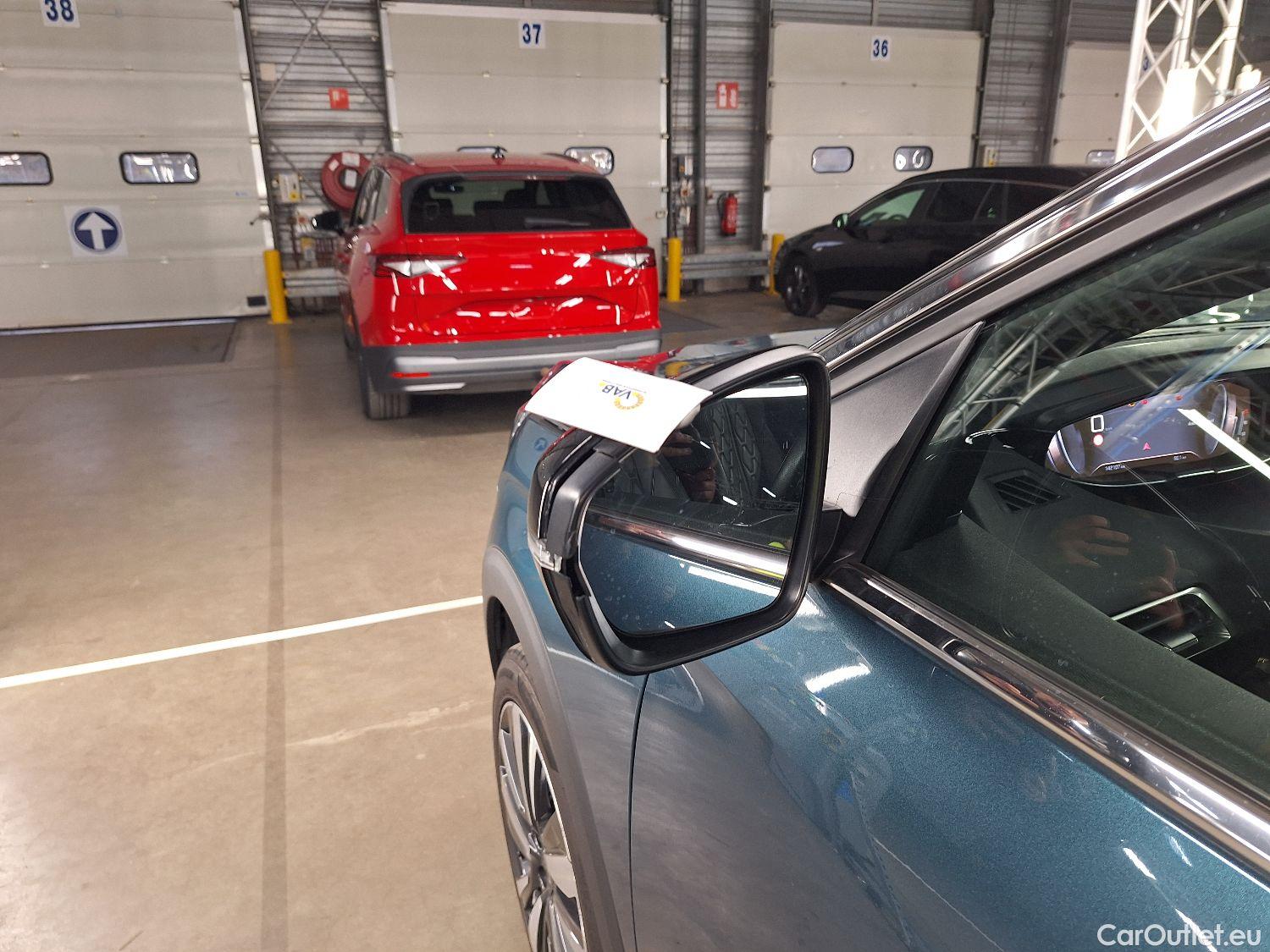  Peugeot  5008 Peugeot,  '16, Peugeot  1.5 BlueHDi 96kW S&S EAT8 GT Line 5d #14