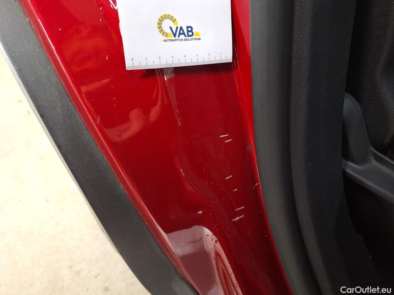  Peugeot  5008 Peugeot,  '16, Peugeot  1.5 BlueHDi 96kW S&S EAT8 Crossway 5d 7pl #37