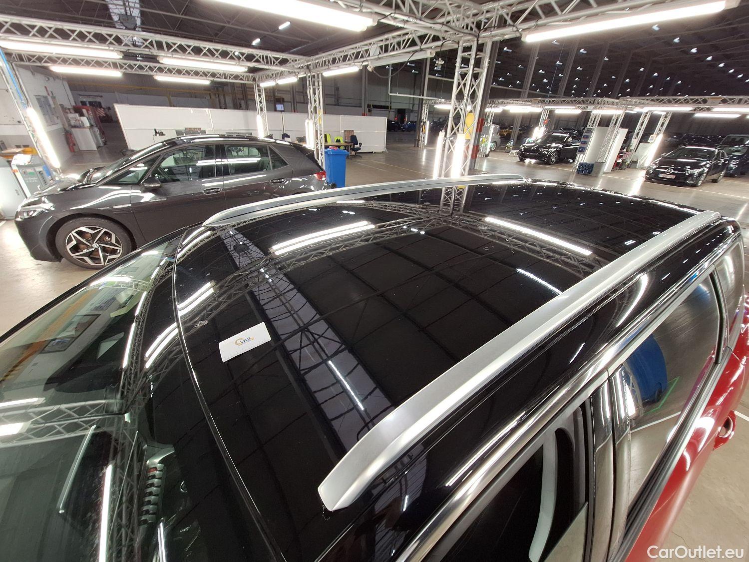  Peugeot  5008 Peugeot,  '16, Peugeot  1.5 BlueHDi 96kW S&S EAT8 Crossway 5d 7pl #44