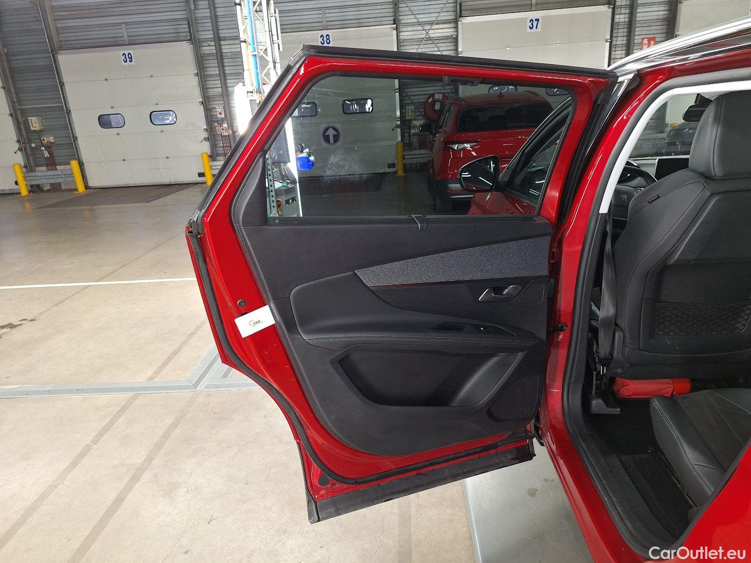  Peugeot  5008 Peugeot,  '16, Peugeot  1.5 BlueHDi 96kW S&S EAT8 Crossway 5d 7pl #41