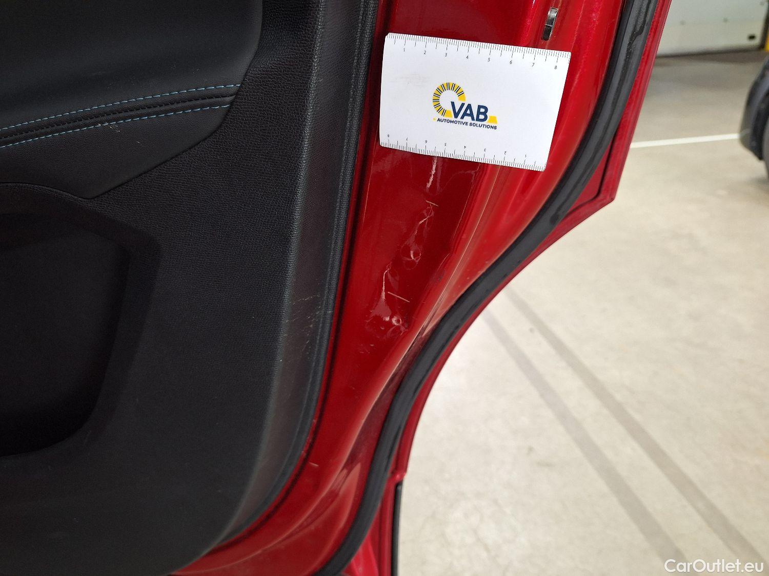  Peugeot  5008 Peugeot,  '16, Peugeot  1.5 BlueHDi 96kW S&S EAT8 Crossway 5d 7pl #33