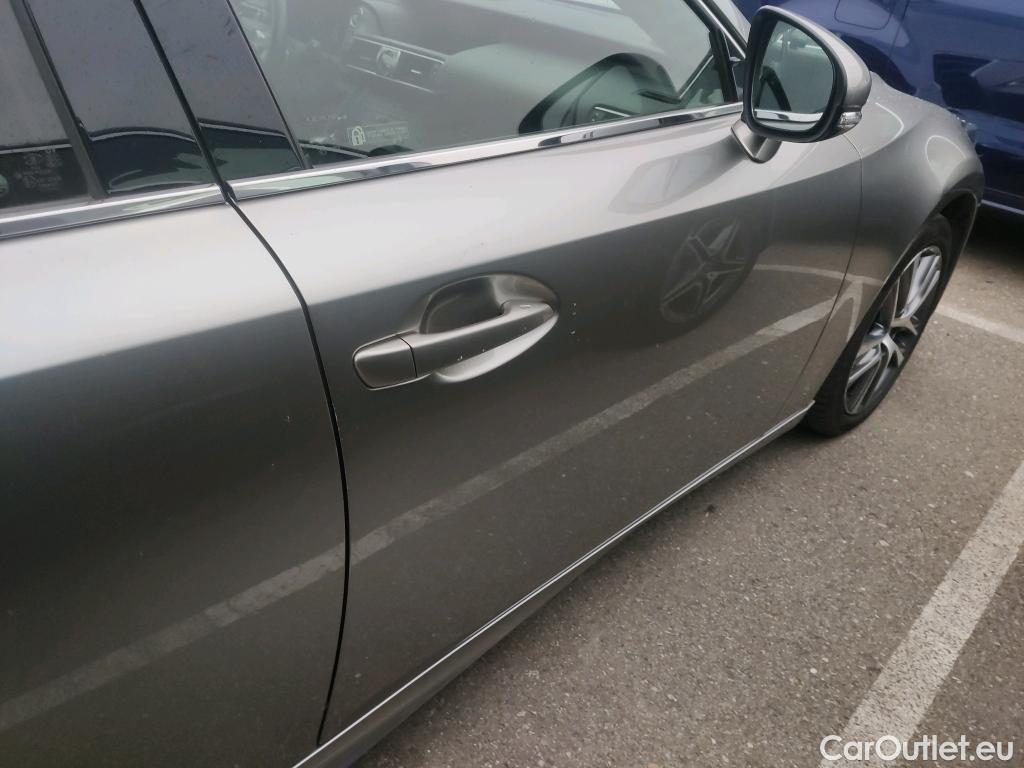  Lexus  IS LEXUS  / 2016 / 4P / sedán 2.5 300h Executive #13