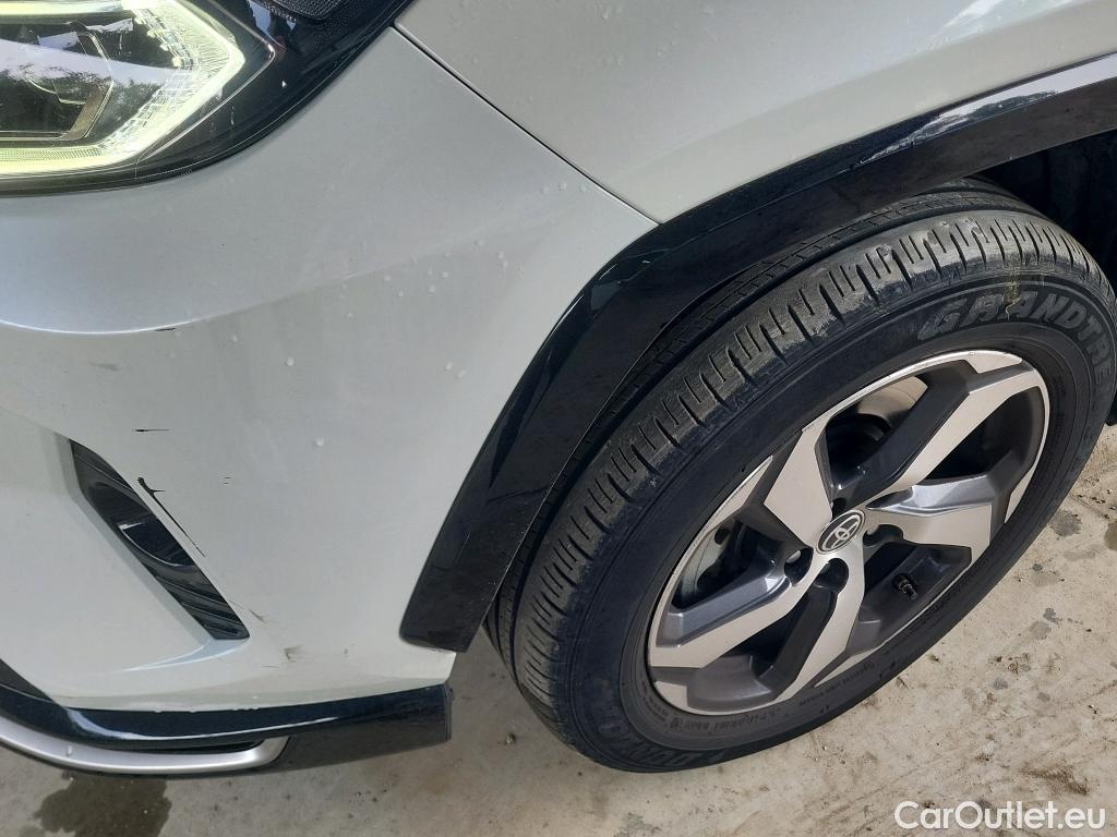  Toyota  RAV4 TOYOTA  / 2018 / 5P / todoterreno 2.5l PLUG-IN 300PH (e-CVT) Advance #19